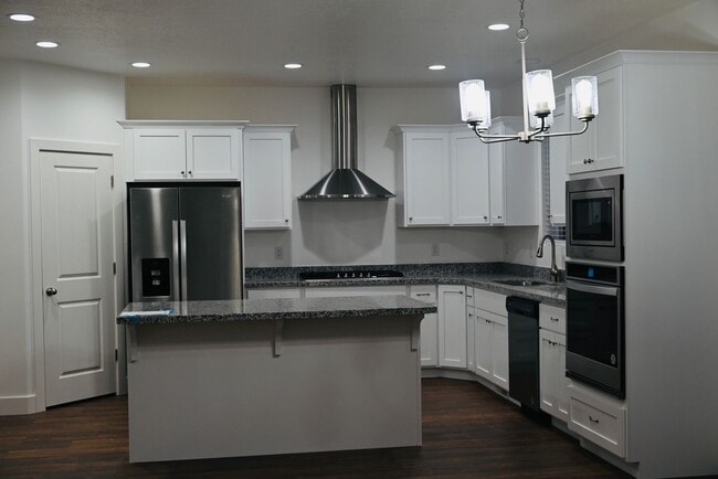 Photo - Beautiful South Jordan Home for rent!