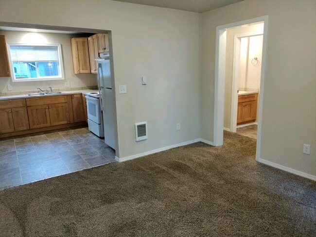 Photo - 1221 W Franklin St