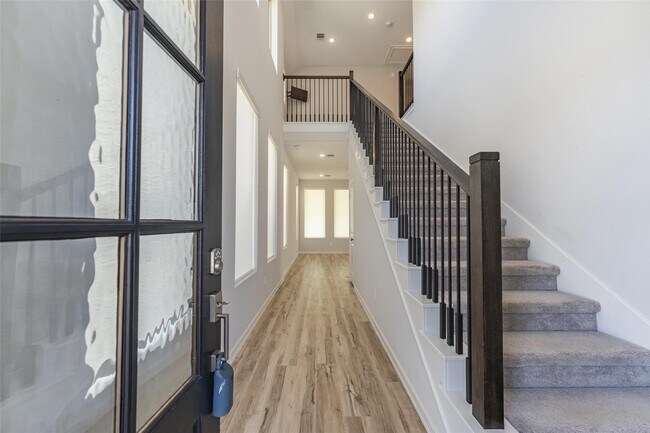 Photo - 2123 Rosewood Pnes Ln