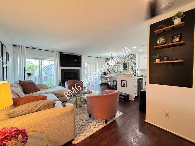 Photo - 8056 Pantano Pl