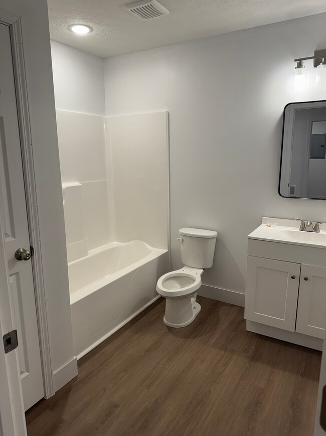 Bathroom - Sunrise Suites Apartments