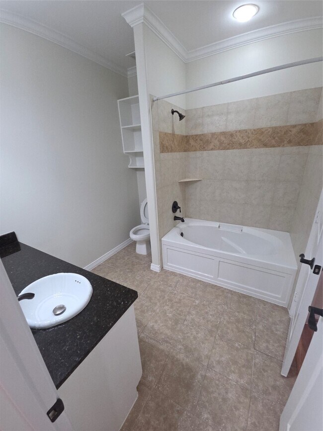 Photo - 3117 Fairdale Oaks E Unidad A