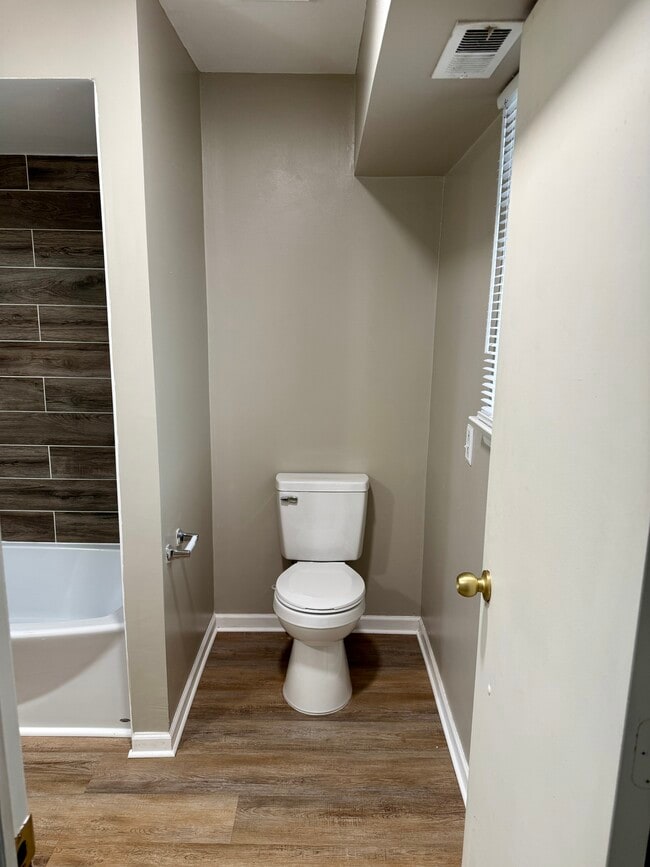 Photo - 1155 Maple St Unit 2F