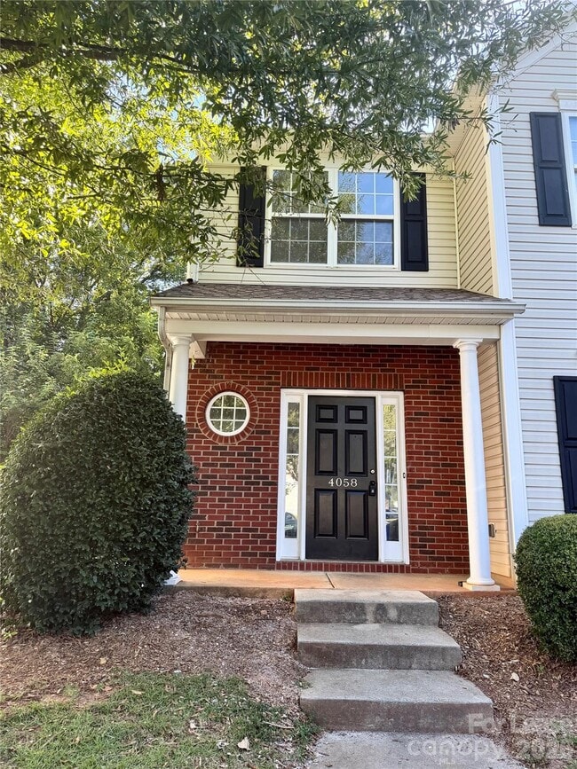 Building Photo - 4058 Glenlea Commons Dr