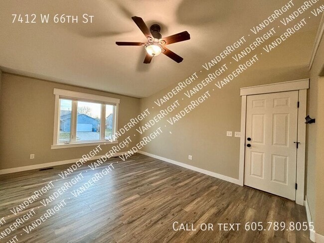 Photo - 7412 W 66th St