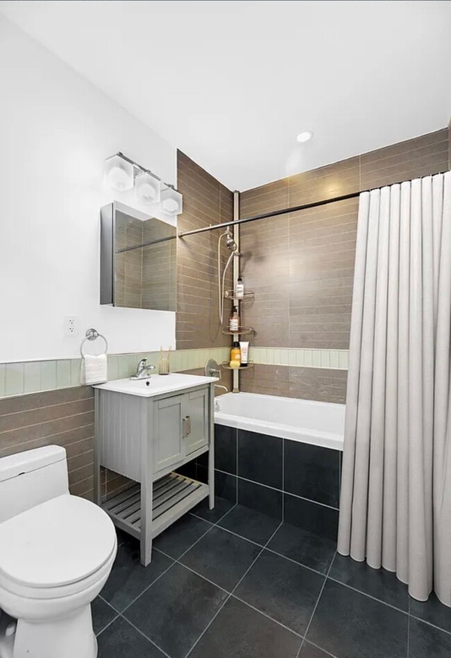 Photo - 14 Monitor St Unit Apt 1C