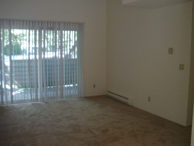 Photo - Kirkland/Juanita Condo - Cambridge Place Unit 6-304