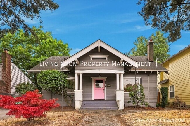 Building Photo - 7504 SE Woodstock Blvd
