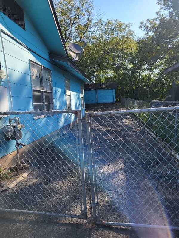 Photo - 214 Early Way Dr