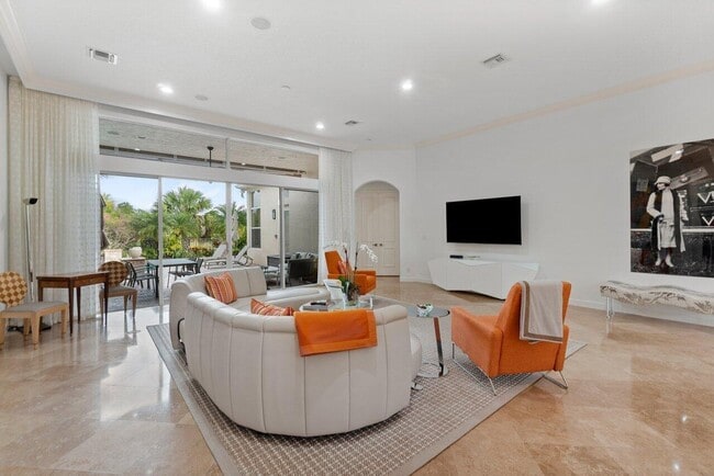 Photo - 237 Porto Vecchio Way