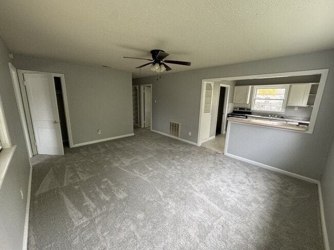 Building Photo - 2410 N Kitley Ave Rental