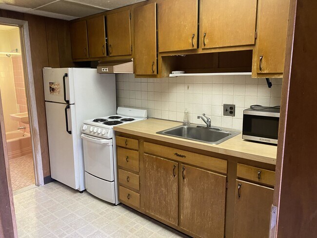 Photo - 480 Commonwealth Ave