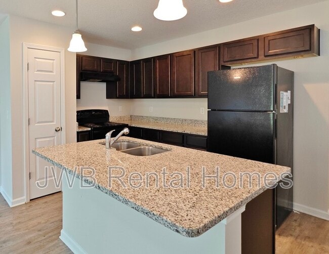 Photo - 8584 Hare Ave