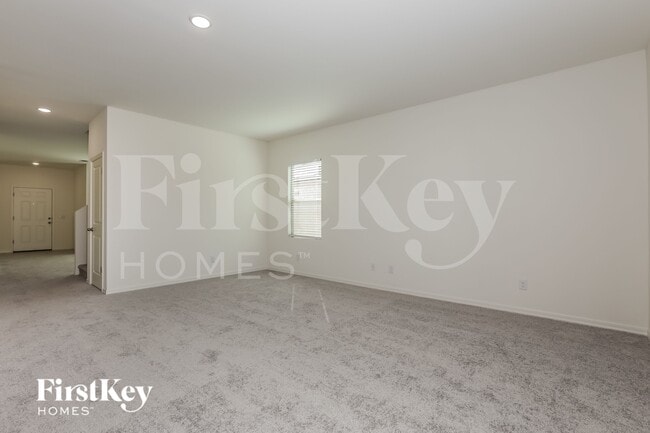 Photo - 3102 E Miner Dr