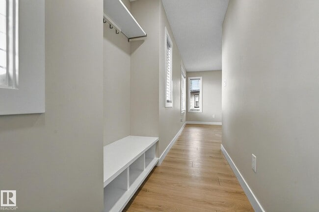 Photo - 1530 Tamarack Blvd NW
