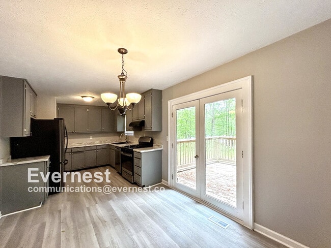 Photo - 8937 Tweeddale Dr