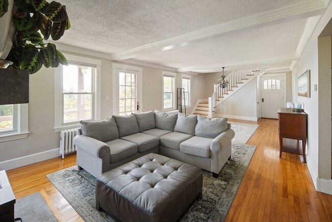 Photo - 20 Mountain Rd