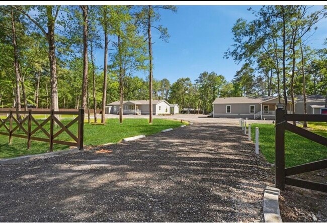 Photo - 20774 Stevens