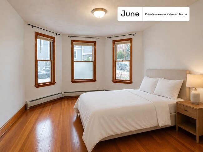 Building Photo - Room in Shared 5 bed/1 bath home in Somerville