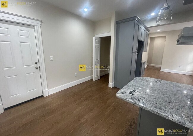 Photo - 78 Summer St