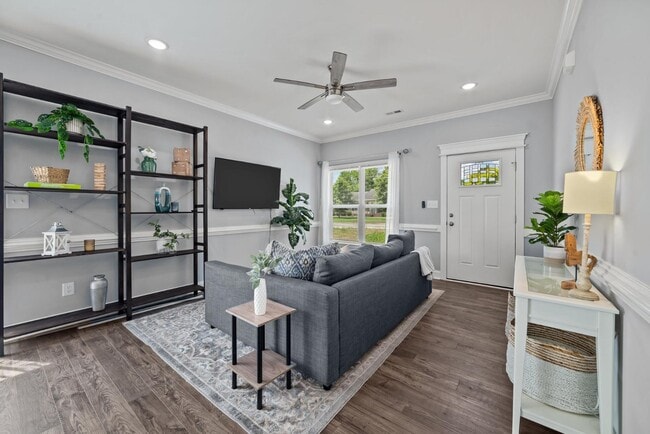 Photo - 510 Watauga Ave