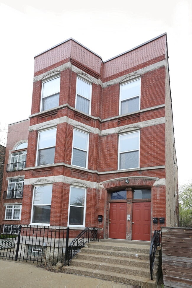 Building Photo - 1506 W Erie St Unit 2F Rental