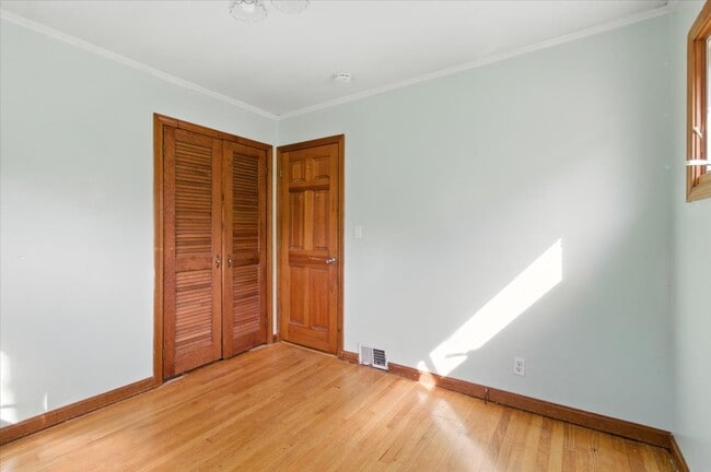 Photo - 18 Maplewood Dr