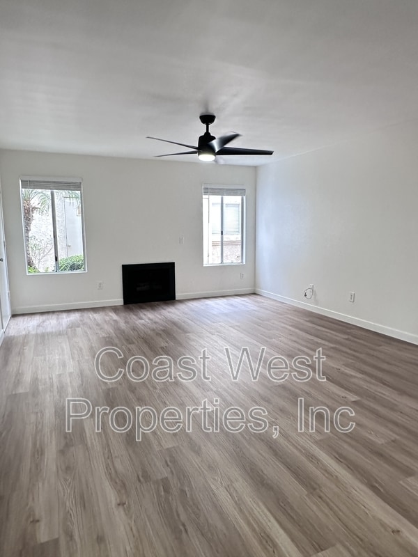 Building Photo - 3539 Roosevelt St Rental