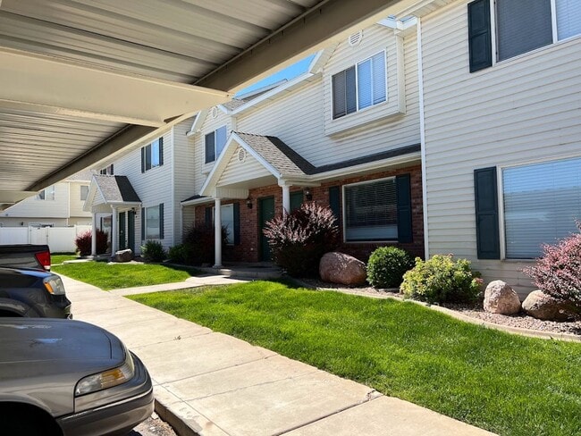 Photo - Newly Remodeled Throughout!