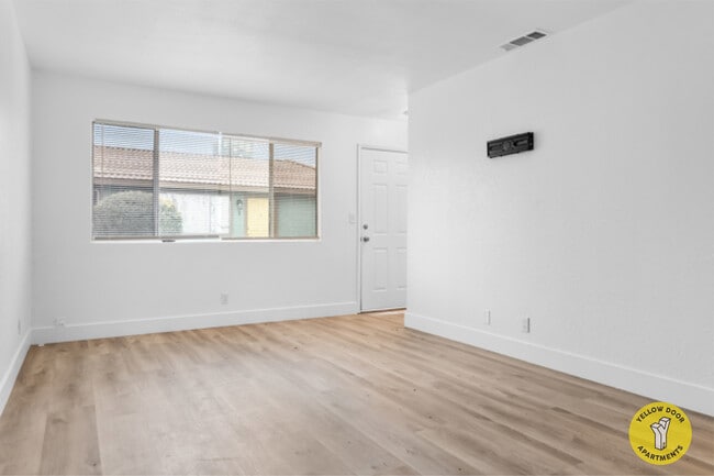 Photo - 3112 Denver Ave Unit 3112 - 3Beds