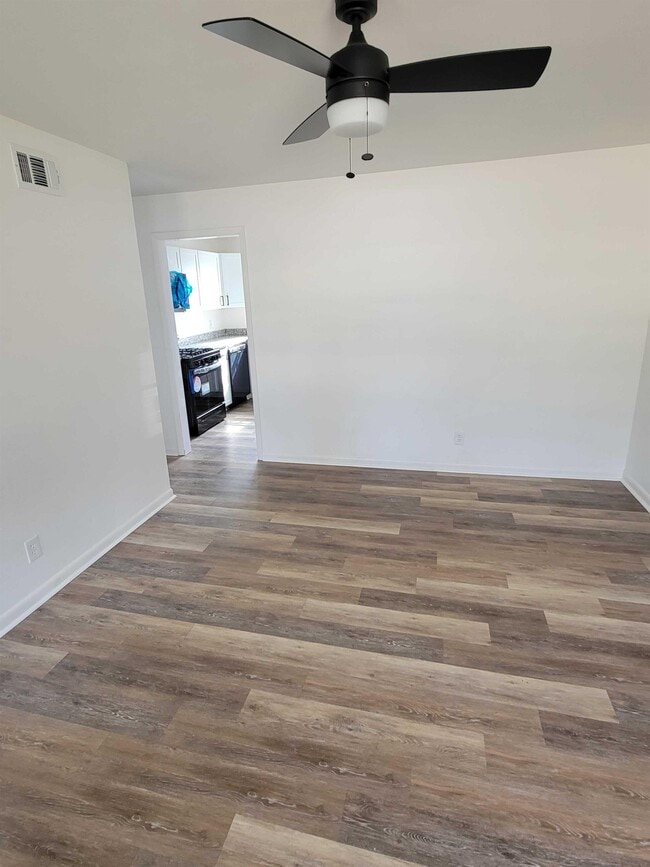 Photo - 1 Oakview Dr