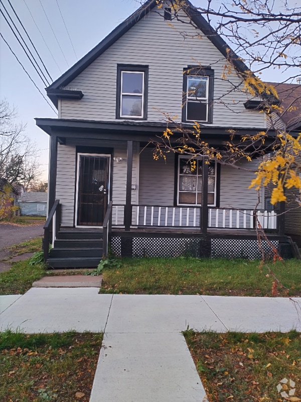 Building Photo - 1211 N 13th St Rental