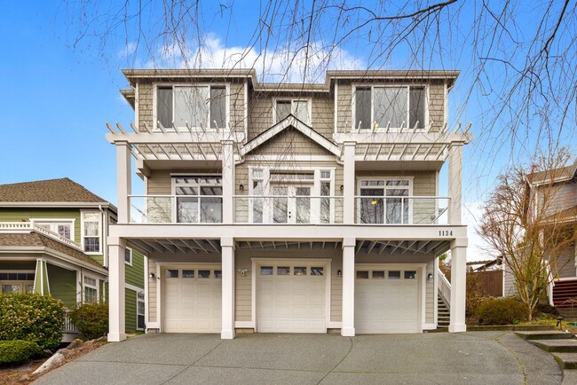 Renton Kennydale 4 Bedroom 3.5 Bath - Lake... - Renton Kennydale 4 Bedroom 3.5 Bath - Lake... House