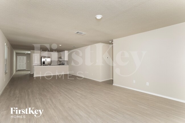 Photo - 10610 Varmus Dr