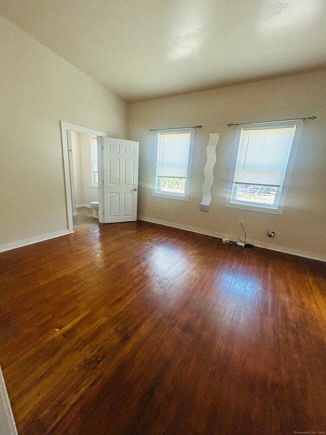 Photo - 272 Terrace Ave