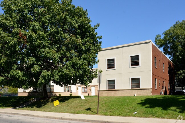 Photo - 2951 N Capitol Ave