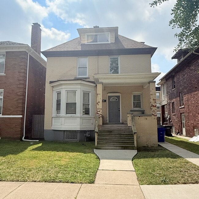 Building Photo - 151 Calvert Ave