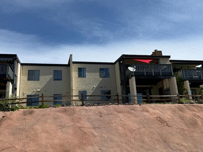 Photo - 1118 Fontmore Rd