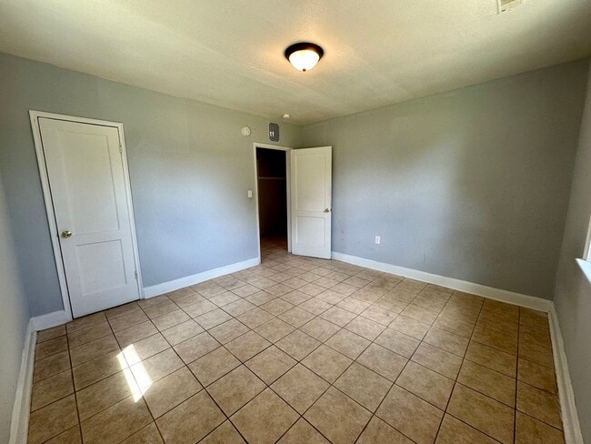 Photo - 652 Miller Rd Unit 652 A