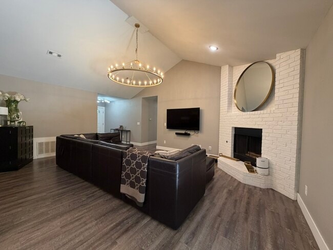 Photo - 1314 N Fieldstone Ave