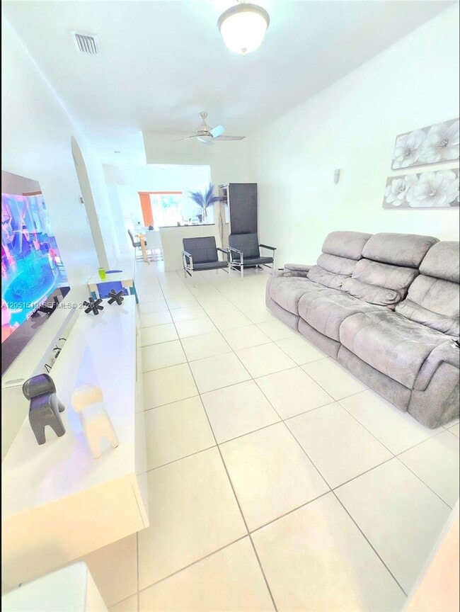 Photo - 6900 NW 179th St Unit 106-1
