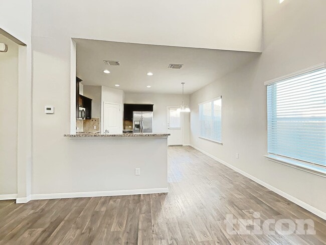 Photo - 15012 Custis Ln