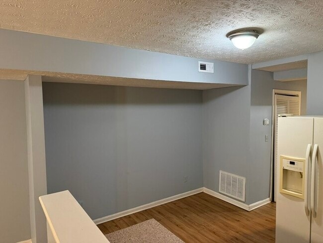 Photo - 1612 W Market St