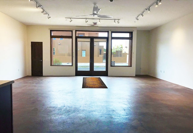 Unfurnished main space - 56 Oshara Blvd Unit LiveWork 1st Floor