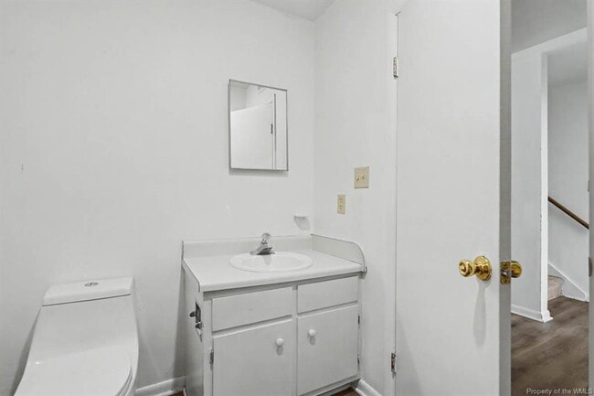 Photo - 3890 Staffordshire Ln