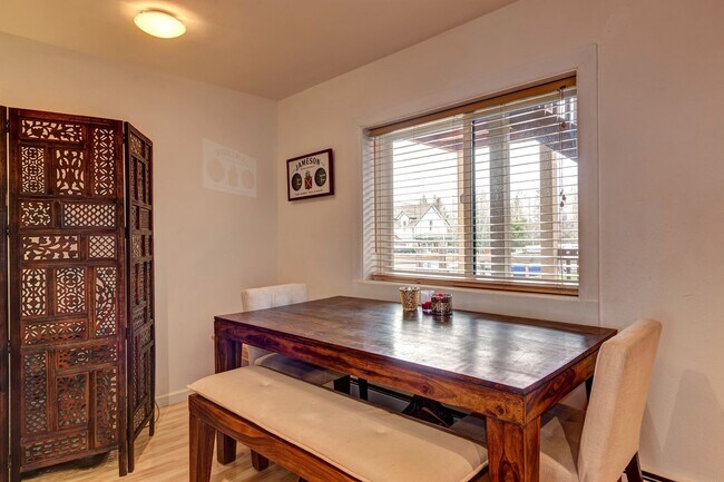 Photo - Downtown Breckenridge One Bedroom! Furnished,  Great natural light! 2parking spots!  Best Location