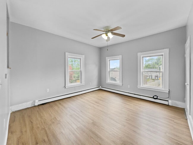 Photo - 931-933-933 Essex St Apartamento Unidad 931-2