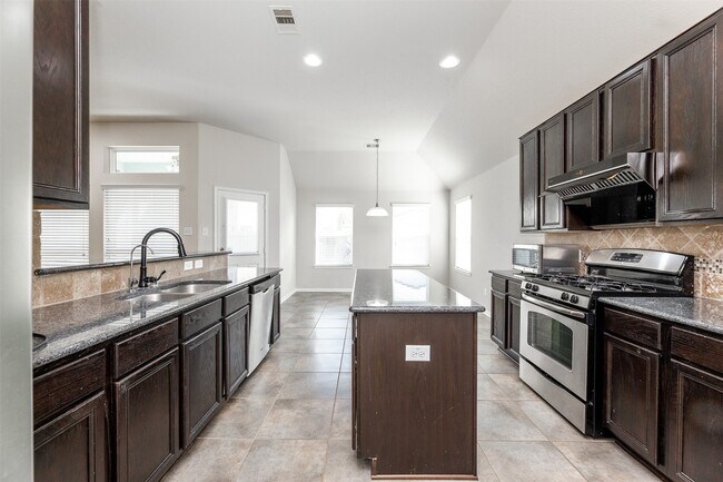 Building Photo - 18811 Calla Spring Dr