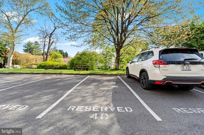 Photo - 4707 Connecticut Ave NW Unit 111