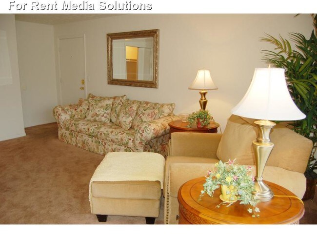 Jamestowne Apartments - Jamestowne Apartments